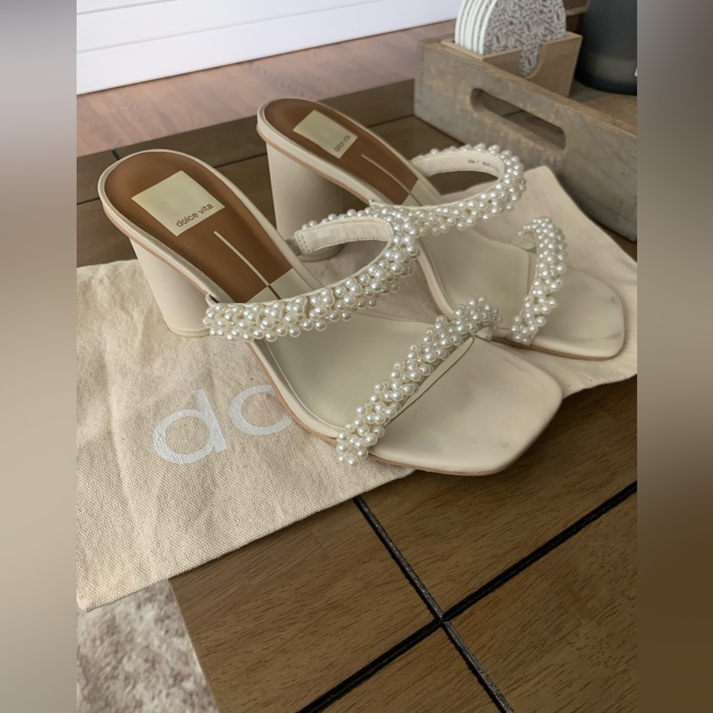 Dolce Vita Noel Pearl Heels